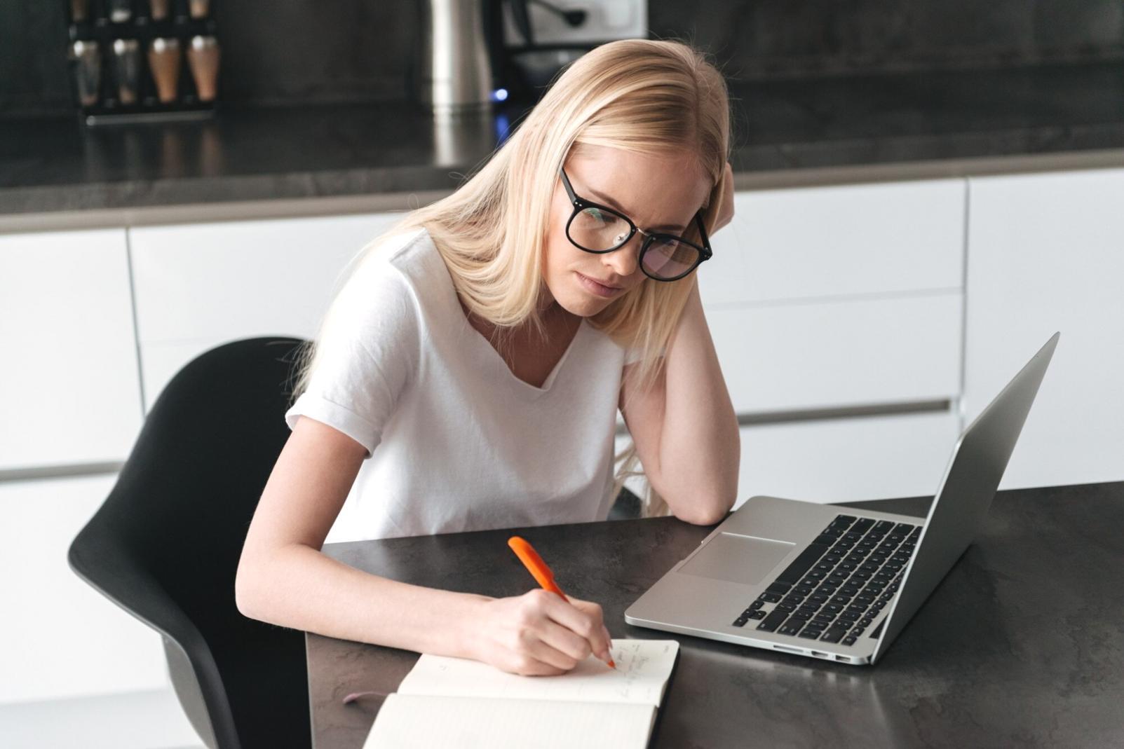 Soins capillaires personnalisés dans notre espace de consultation